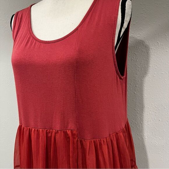 Sleeveless midi dress  - Picture 3 of 10